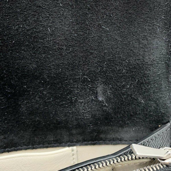 セリーヌ ショルダーウォレット クラッチオン レザー CELINE 長財布 黒