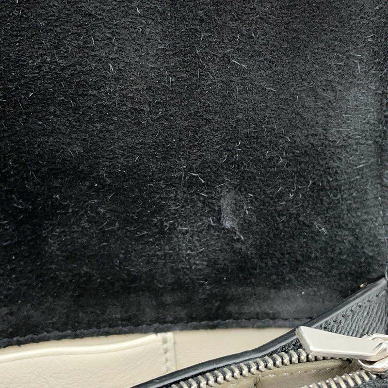 セリーヌ ショルダーウォレット クラッチオン レザー CELINE 長財布 黒