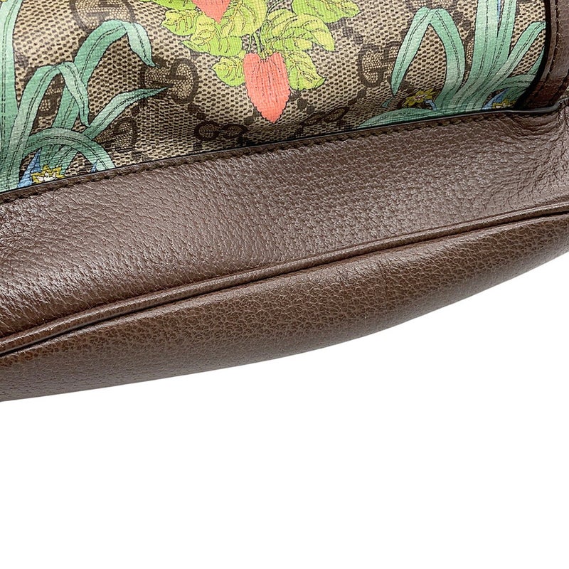 グッチ リュック タイガー GGスプリーム 674147 GUCCI バックパック バッグ