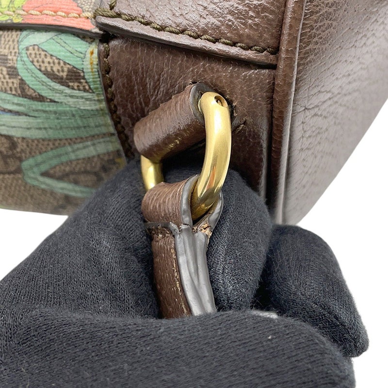 グッチ リュック タイガー GGスプリーム 674147 GUCCI バックパック バッグ