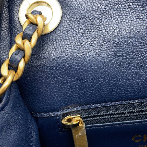 シャネル チェーンショルダーバッグ ミニ マトラッセ ココマーク キャビアスキン AS4406 CHANEL バッグ