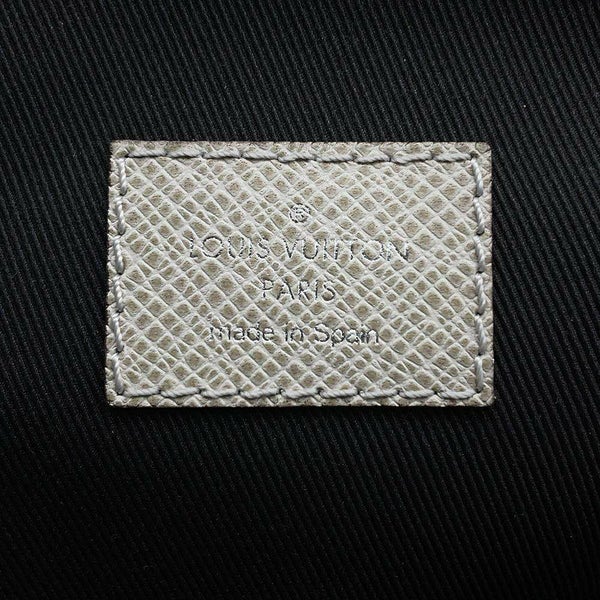 ルイヴィトン ボディバッグ タイガ アヴェニュー・スリングバッグ M30803 LOUIS VUITTON