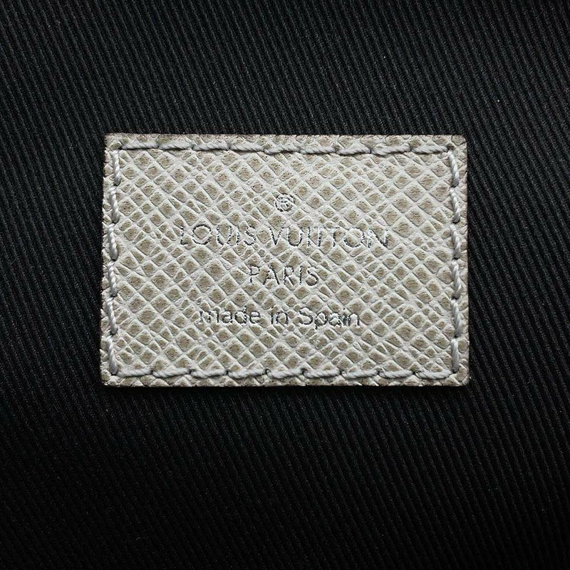 ルイヴィトン ボディバッグ タイガ アヴェニュー・スリングバッグ M30803 LOUIS VUITTON