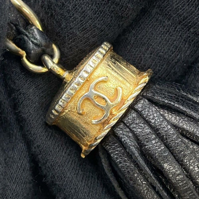 シャネル チェーンショルダーバッグ マトラッセ ココマーク タッセル リザード CHANEL 黒