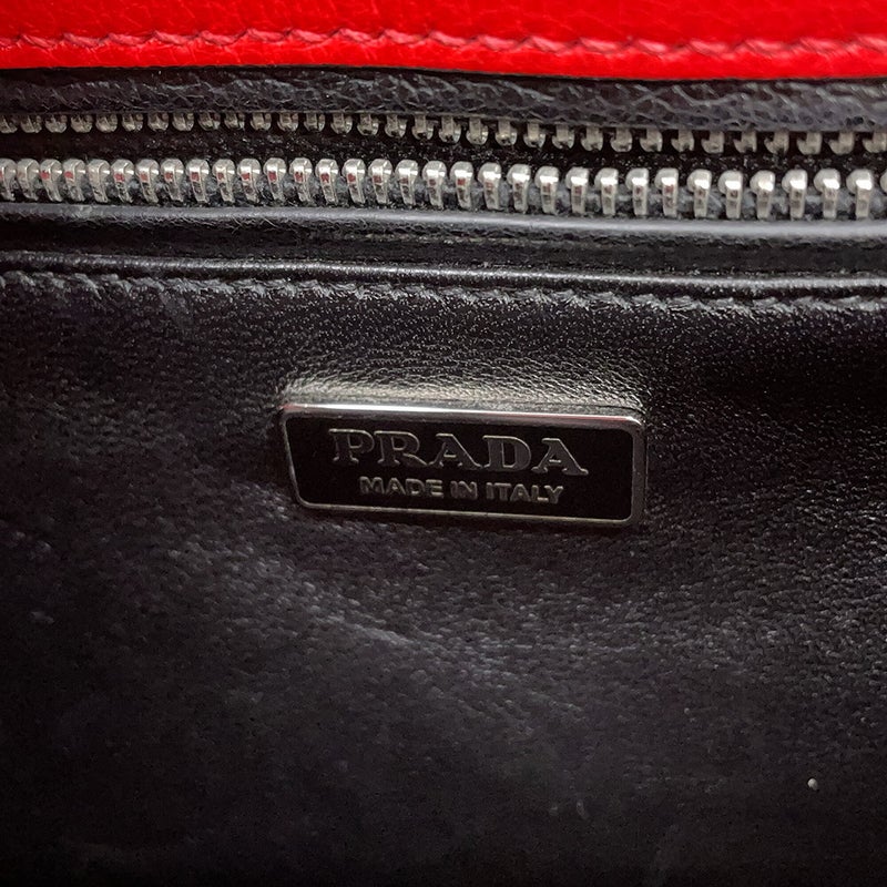プラダ チェーンショルダーバッグ レザー 1BD030 PRADA