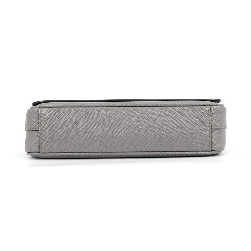 プラダ ショルダーバッグ トライアングルロゴ サフィアーノレザー 2VD059 PRADA