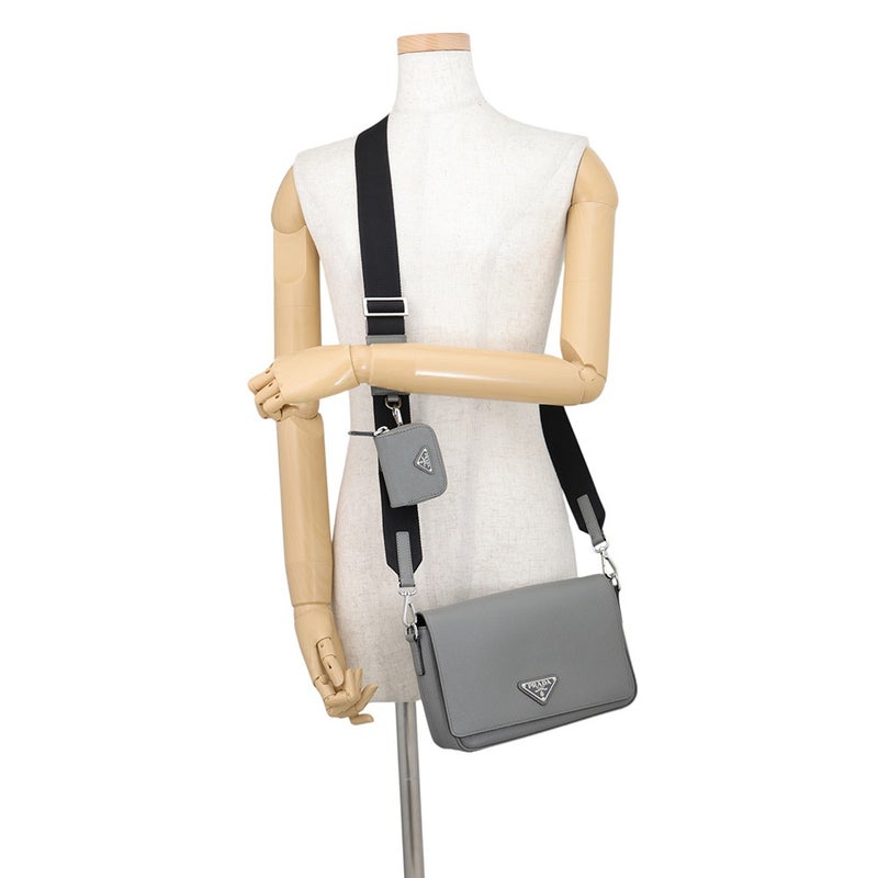 プラダ ショルダーバッグ トライアングルロゴ サフィアーノレザー 2VD059 PRADA
