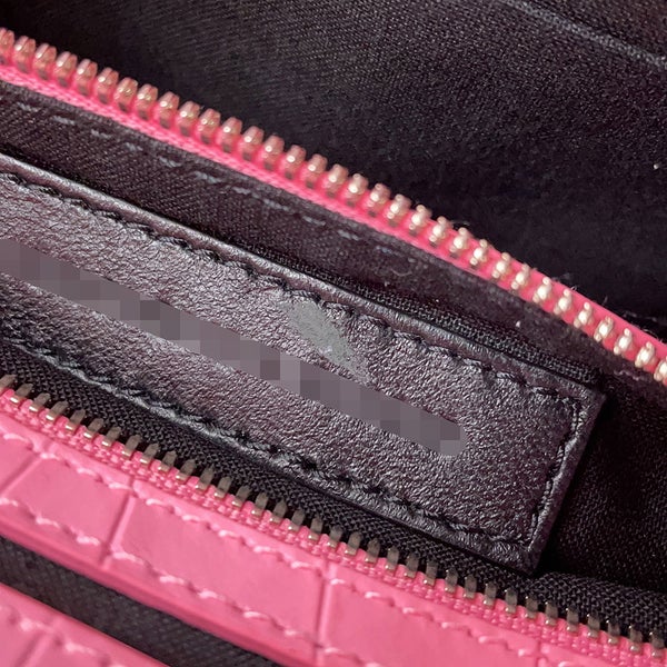 バレンシアガ ショルダーバッグ リンゼイ 型押しレザー 701141 BALENCIAGA セール品