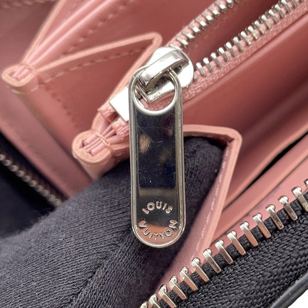 ルイヴィトン 長財布 モノグラム・マヒナ ジッピー・ウォレット M81703 LOUIS VUITTON 財布 黒