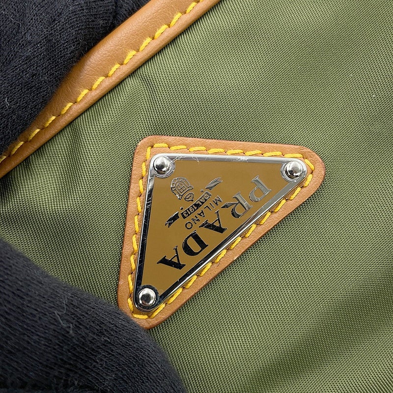 プラダ ショルダーバッグ Re-Nylon xサフィアーノ ミディアム ナイロン/レザー 2VD066 PRADA