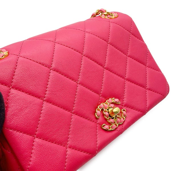 シャネル チェーンショルダーバッグ ミニフラップ マトラッセ ココマーク シャネル19 レザー CHANEL