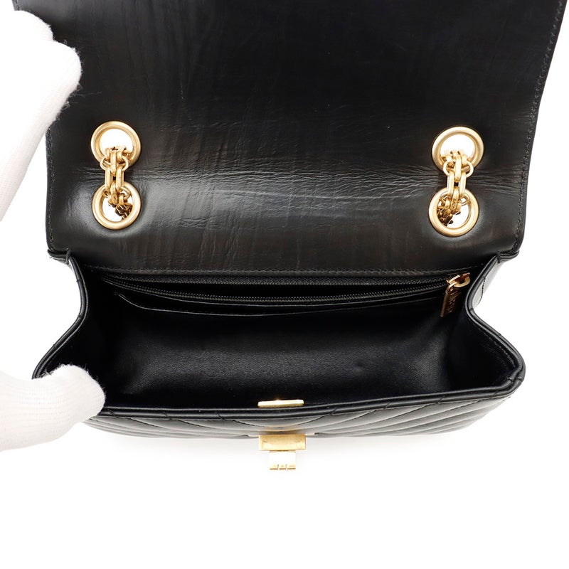 シャネル チェーンショルダーバッグ Vステッチ シェブロン 2.55 ミニ エイジドカーフレザー AS0874 CHANEL 黒