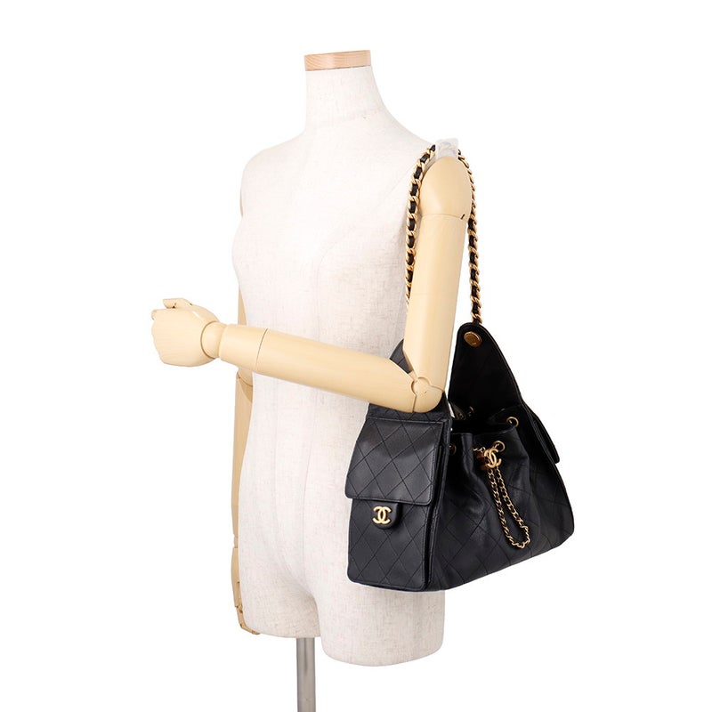 シャネル チェーンショルダーバッグ ココマーク CHANEL 25 スモール キャビアスキン AS5293 CHANEL 黒