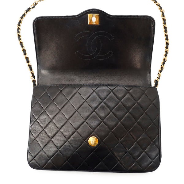 シャネル チェーンショルダーバッグ マトラッセ25 ココマーク ラムスキン CHANEL バッグ 黒