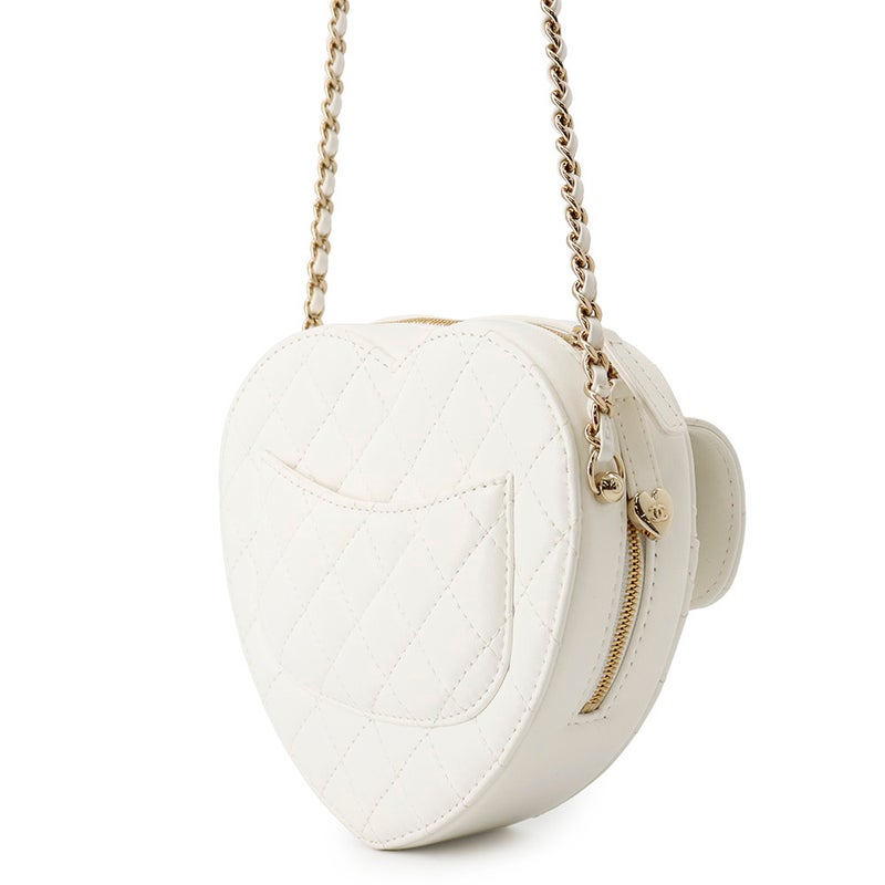 シャネル チェーンショルダーバッグ マトラッセ ハートシェイプ ラムスキン AS3191 CHANEL バッグ 白