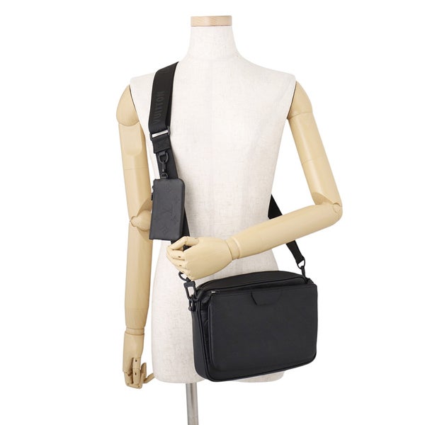 ルイヴィトン ショルダーバッグ モノグラム・シャドウ トリオ・メッセンジャー M26713 LOUIS VUITTON ブラック 黒