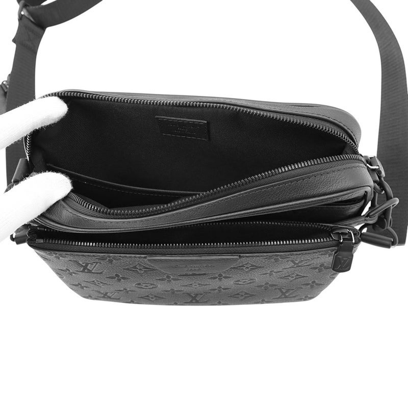 ルイヴィトン ショルダーバッグ モノグラム・シャドウ トリオ・メッセンジャー M26713 LOUIS VUITTON ブラック 黒