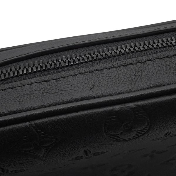 ルイヴィトン ショルダーバッグ モノグラム・シャドウ トリオ・メッセンジャー M26713 LOUIS VUITTON ブラック 黒