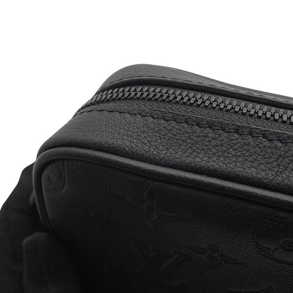 ルイヴィトン ショルダーバッグ モノグラム・シャドウ トリオ・メッセンジャー M26713 LOUIS VUITTON ブラック 黒