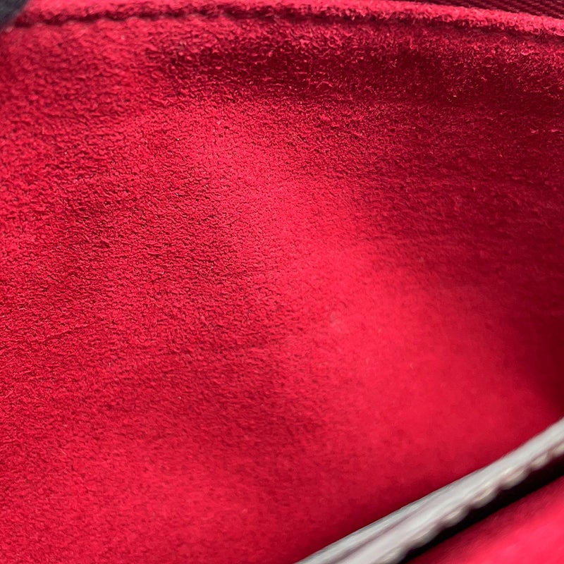 ルイヴィトン チェーンショルダーバッグ カーフレザー ポシェット・ロックミーチェーン M63470 LOUIS VUITTON