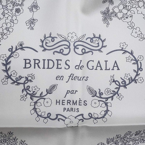エルメス スカーフ カレ90 ブリッド・ドゥ・ガラ・アン・フルール Brides de Gala en Fleurs HERMES 白 2025春