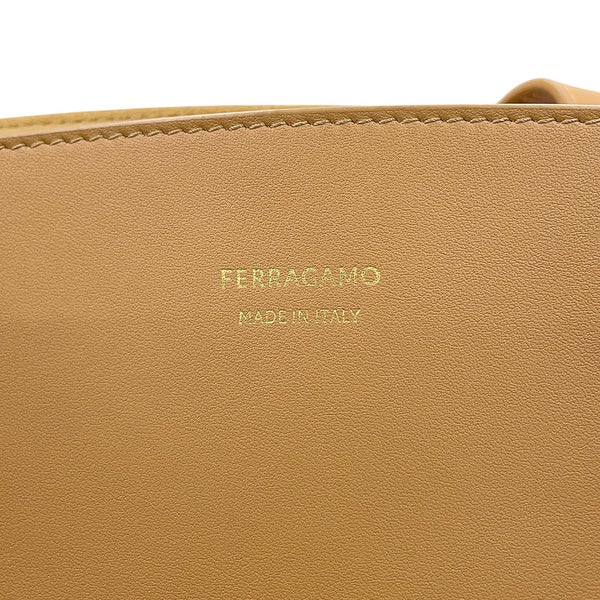 サルヴァトーレ・フェラガモ トートバッグ チャーミング トートXL カーフレザー 216999 Ferragamo