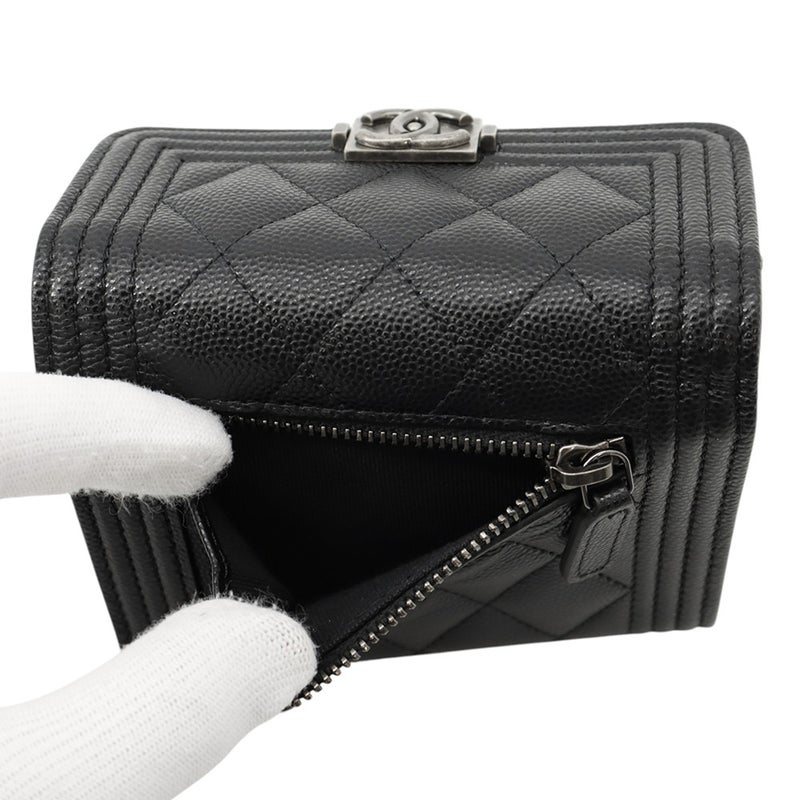 シャネル 三つ折り財布 ボーイシャネル ココマーク マトラッセ ウォレット キャビアスキン A80734 CHANEL 財布 黒