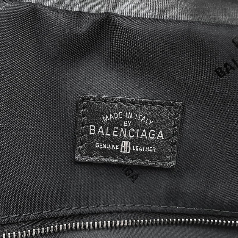 バレンシアガ トートバッグ サブウェイ トート トレンチ バッグ レザー 826538 BALENCIAGA