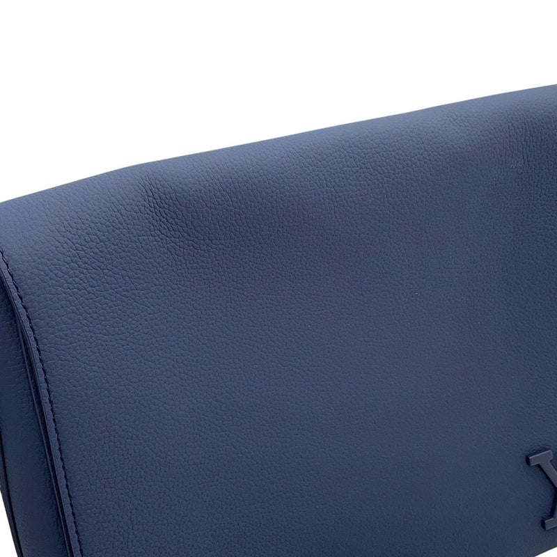 ルイヴィトン ショルダーバッグ テイクオフ・メッセンジャー レザー M23709 LOUIS VUITTON