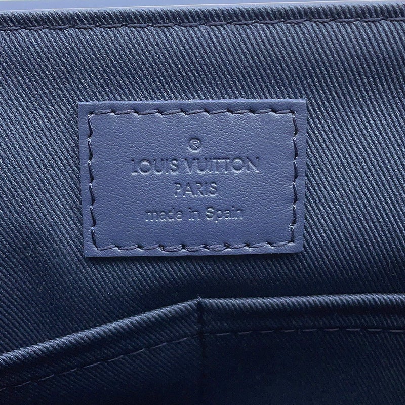 ルイヴィトン ショルダーバッグ テイクオフ・メッセンジャー レザー M23709 LOUIS VUITTON