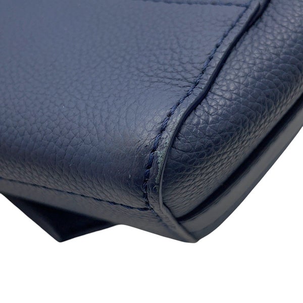 ルイヴィトン ショルダーバッグ グレインレザー テイクオフ・メッセンジャー M23709 LOUIS VUITTON ヴィトン バッグ