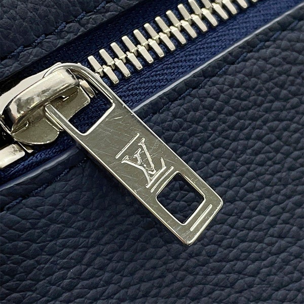ルイヴィトン ショルダーバッグ グレインレザー テイクオフ・メッセンジャー M23709 LOUIS VUITTON ヴィトン バッグ