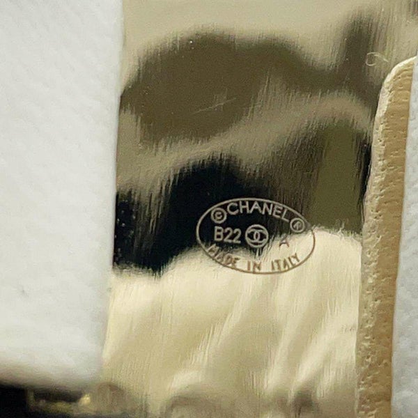 シャネル ヘアゴム シュシュ ココマーク ラムスキン CHANEL ヘアアクセサリー 白