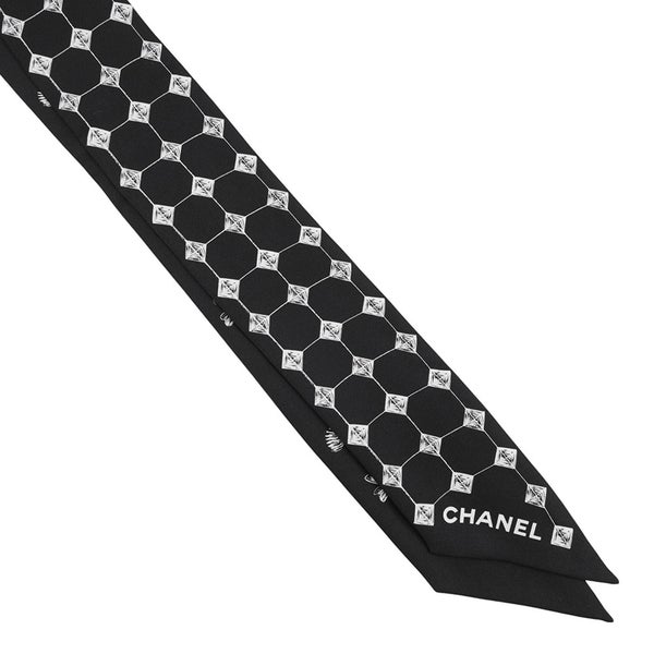 シャネル スカーフ ロゴ ココマーク シルク CHANEL シルクスカーフ 黒 白
