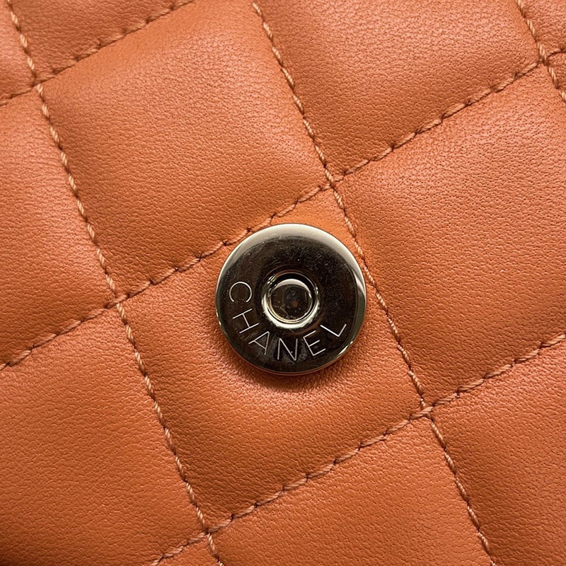 シャネル チェーンショルダーバッグ フラップ フォンケース マトラッセ ココマーク ラムスキン AP2096 CHANEL ポシェット