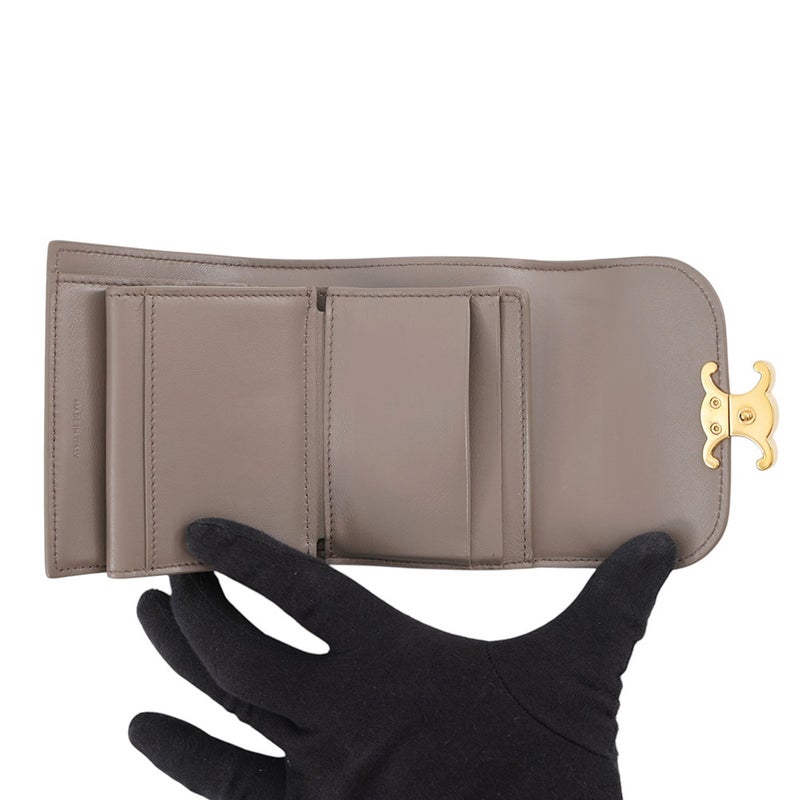 セリーヌ 三つ折り財布 トリオンフ スモール フラップウォレット 10D783DPV CELINE 財布