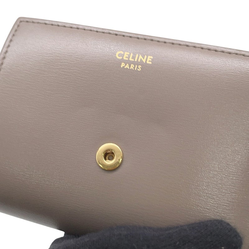 セリーヌ 三つ折り財布 トリオンフ スモール フラップウォレット 10D783DPV CELINE 財布