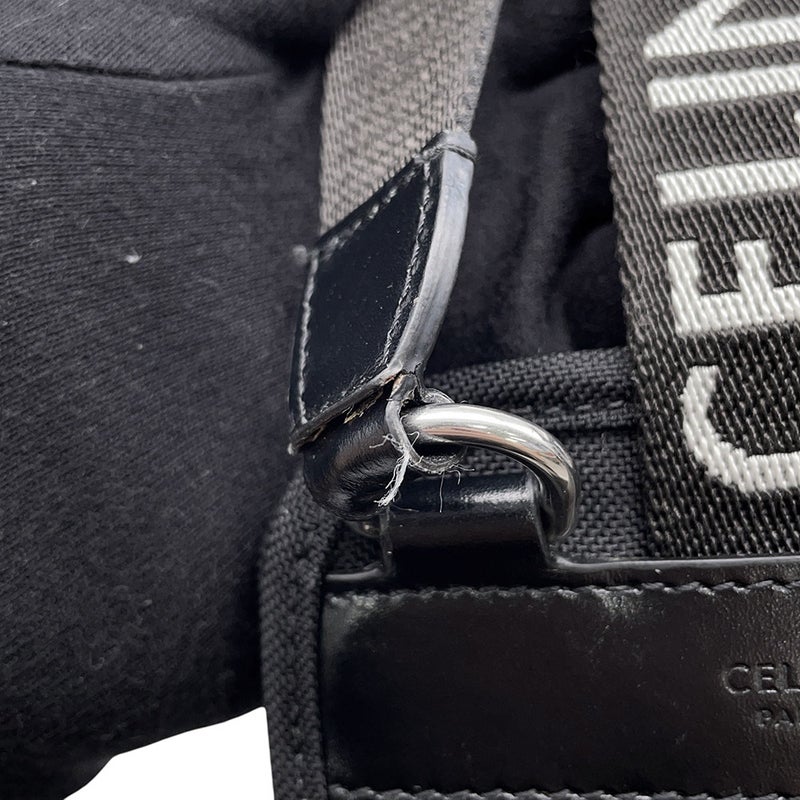 セリーヌ ショルダーポーチ トレッキング モバイルポーチ キャンバス 10J212DVN.38SI CELINE バッグ 黒