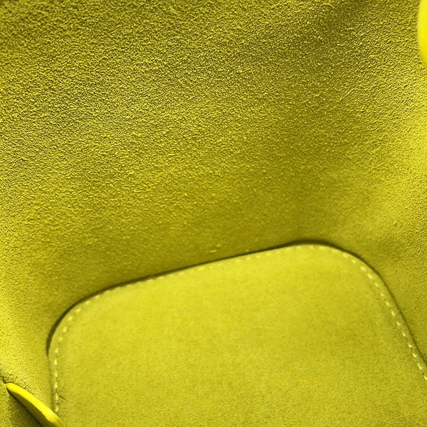 セリーヌ ショルダーバッグ キュイル スモール トリオンフ ボックス レザー 199263DU3 CELINE バッグ