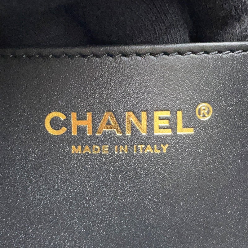 シャネル チェーンショルダーバッグ ココマーク CHANEL 25 スモール キャビアスキン AS5293 CHANEL 黒