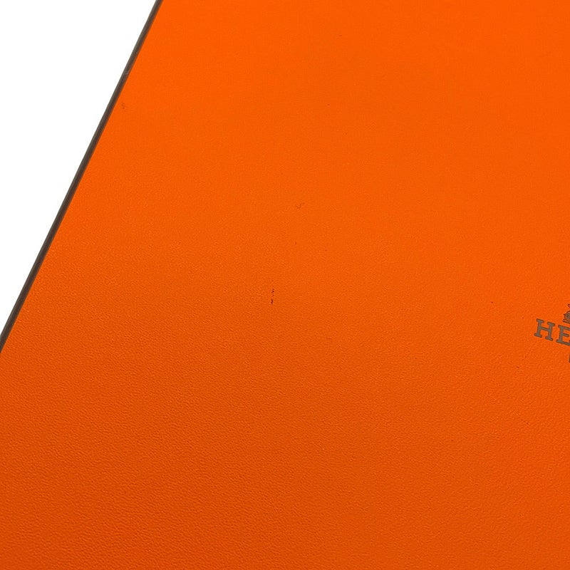 エルメス スカーフ トライアングル ペルフォレ エクスリブリス パンチング シルク HERMES 2022年春夏