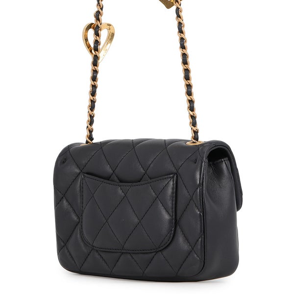 シャネル チェーンショルダーバッグ ミニ マトラッセ ココマーク ラムスキンAS3456 CHANEL ハート 黒