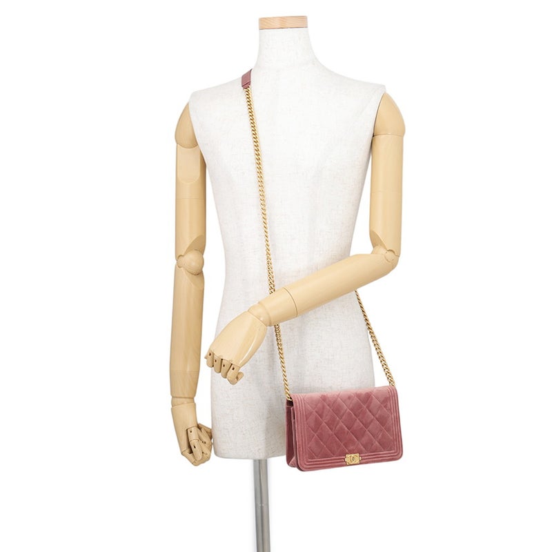 シャネル チェーンウォレット ボーイシャネル ベルベット CHANEL 財布