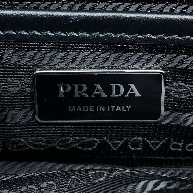 プラダ ショルダーバッグ トライアングルロゴ スタッズ ナイロン 1BD382 PRADA 黒
