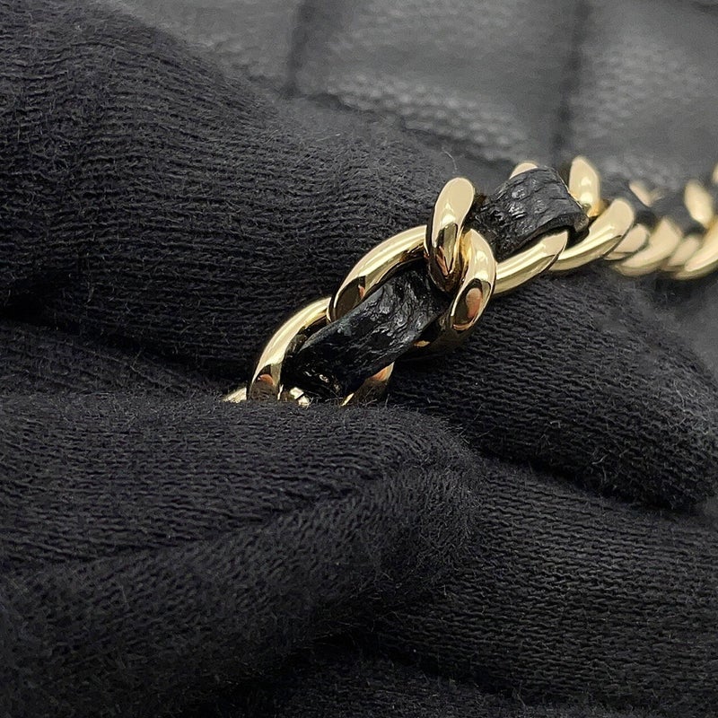 シャネル チェーンショルダーバッグ マトラッセ ココマーク クラシック チェーンクラッチ キャビアスキン AP4425 CHANEL 黒