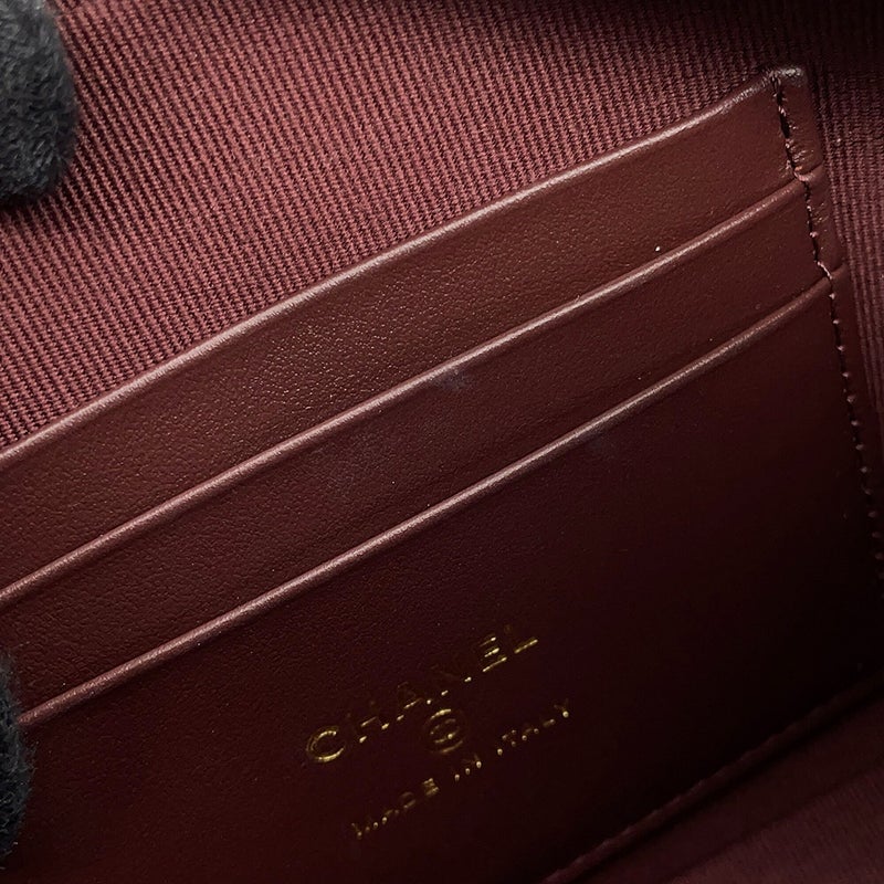 シャネル チェーンショルダーバッグ マトラッセ ココマーク クラシック チェーンクラッチ キャビアスキン AP4425 CHANEL 黒