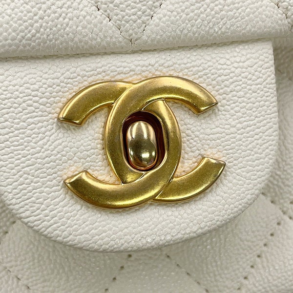 シャネル チェーンショルダーバッグ マトラッセ ココマーク トップハンドル ミニ フラップ キャビアスキン AS2431 CHANEL 白