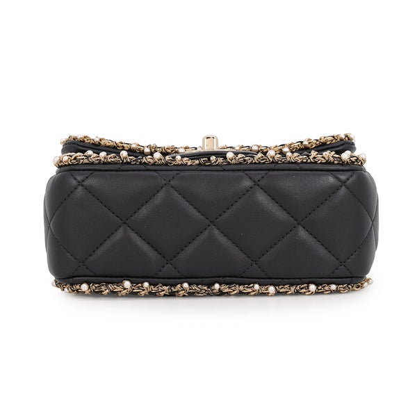 シャネル チェーンショルダーバッグ ミニ マトラッセ ココマーク ラムスキン フェイクパール CHANEL 黒