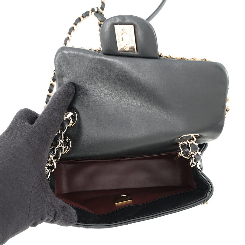 シャネル チェーンショルダーバッグ ミニ マトラッセ ココマーク ラムスキン フェイクパール CHANEL 黒