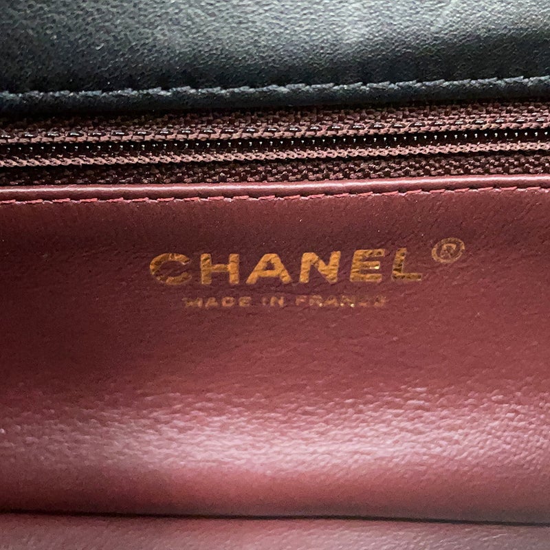 シャネル チェーンショルダーバッグ ミニ マトラッセ ココマーク ラムスキン フェイクパール CHANEL 黒